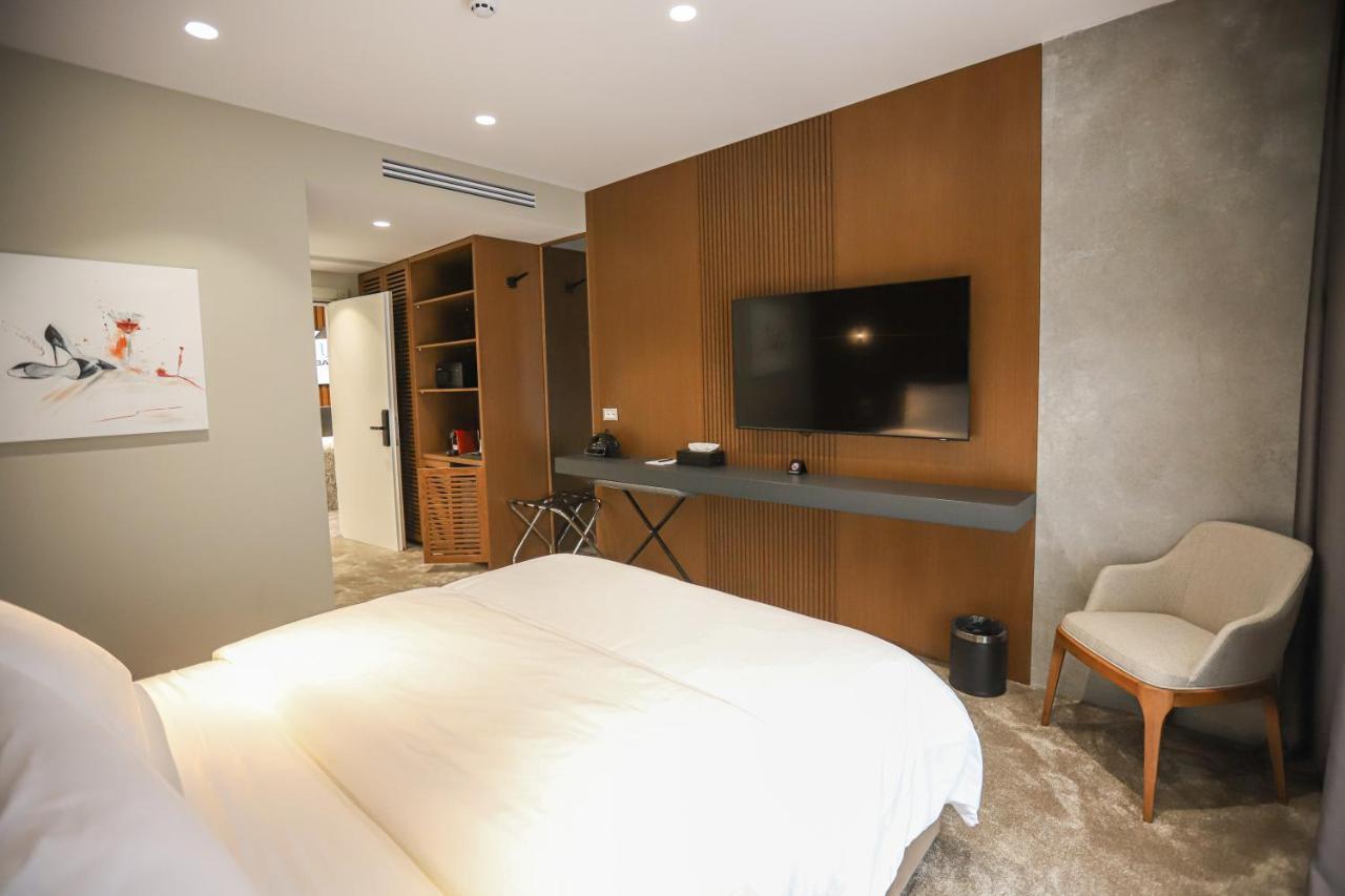 Urbanin Apartment & Hotel ティラナ エクステリア 写真
