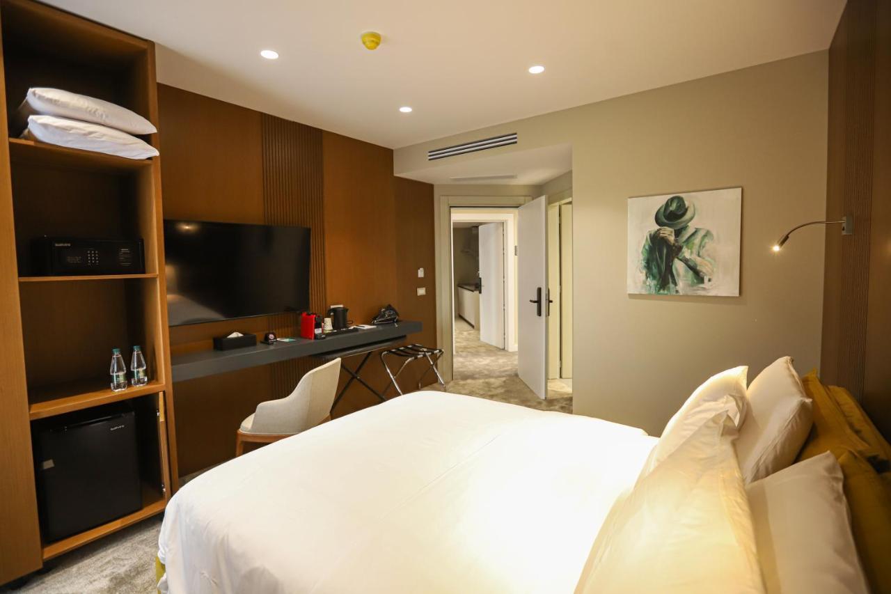 Urbanin Apartment & Hotel ティラナ エクステリア 写真