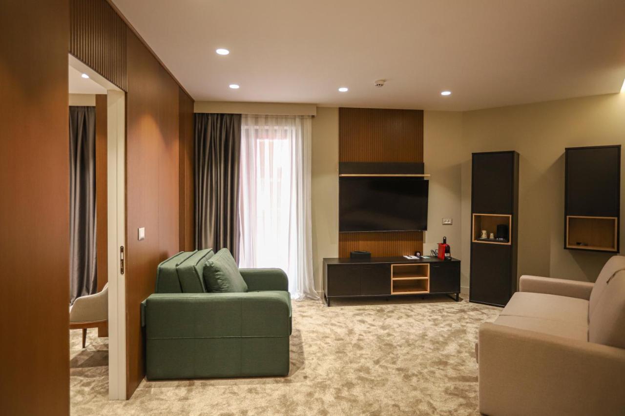 Urbanin Apartment & Hotel ティラナ エクステリア 写真